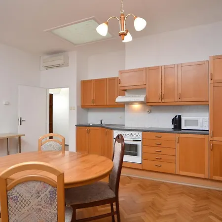 Daire Mivos Vltava *