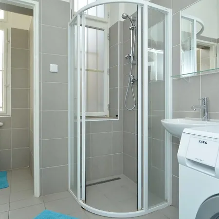 Mivos Vltava Daire *