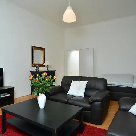 Mivos Vltava Daire Prag