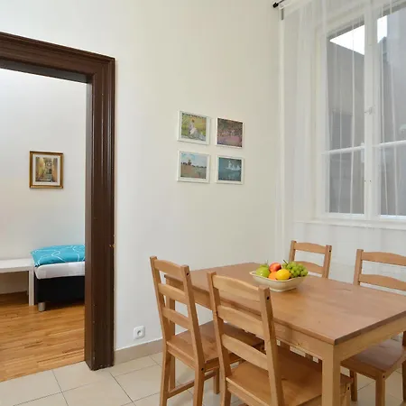 Daire Mivos Vltava Prag